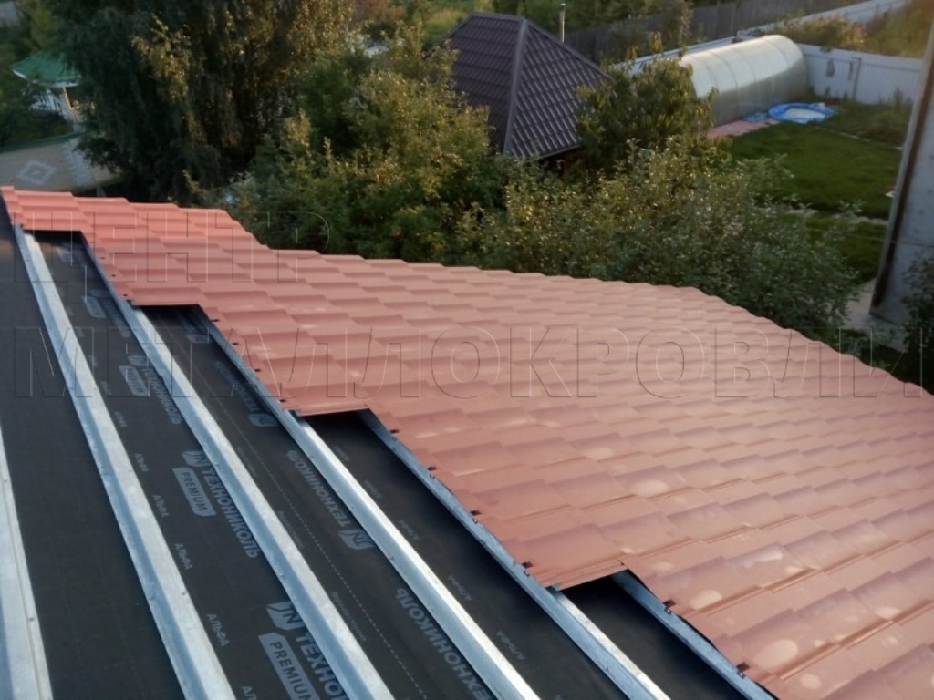 Металлочерепица Геркулес 8004 терракотовый Стальной Бархат от Центра Металлокровли в Новосибирске