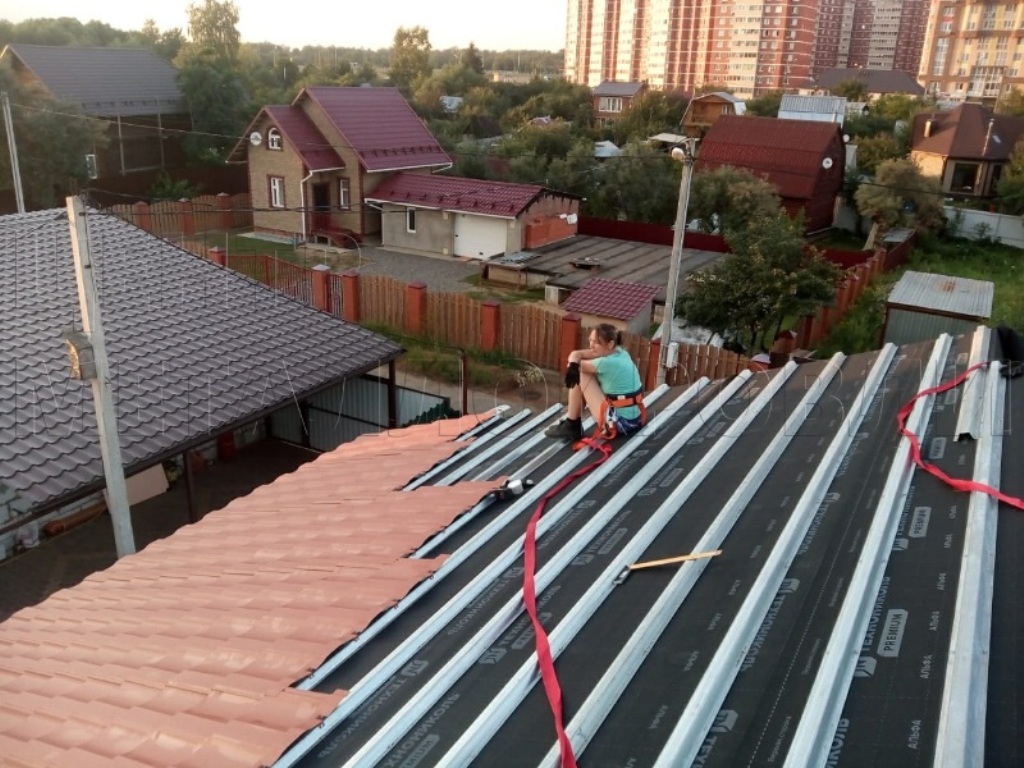 Металлочерепица Геркулес 8004 терракотовый Стальной Бархат от Центра Металлокровли в Новосибирске